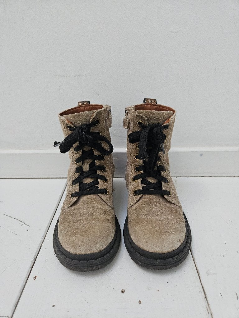 Stoere veterlaarsjes Bunnies suède in maat 28, Bunnies, Gebruikt, Meisje, Ophalen of Verzenden