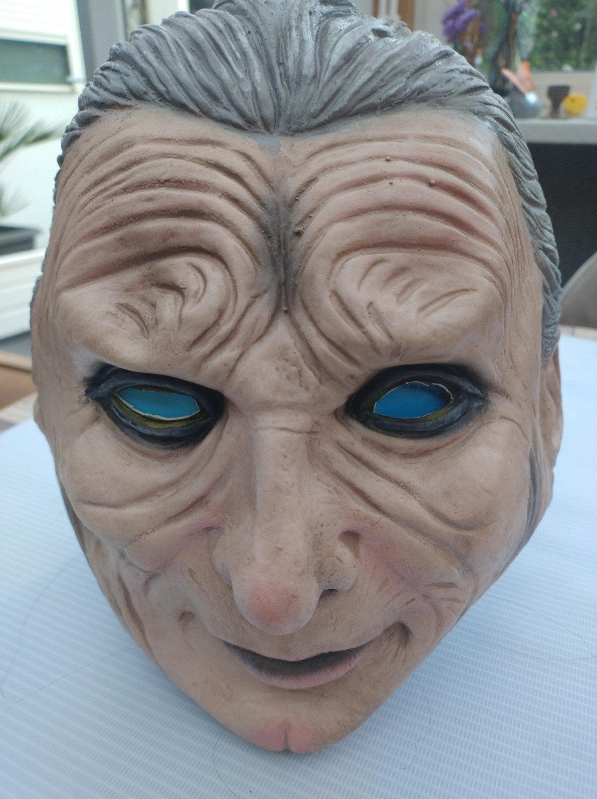 Griezelig oudemannenmasker. geen blauwe ogen., Gebruikt, Overige thema's, Overige typen, Meerkleurig