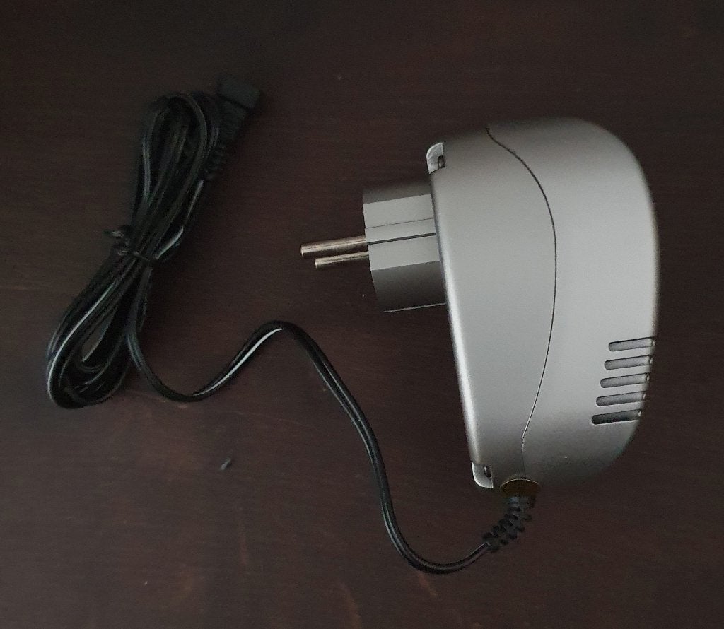 Regulated Power Supply 1.5 - 12 Vdc, 1000mA, Ophalen of Verzenden, Nieuw, Keyboard of Synthesizer