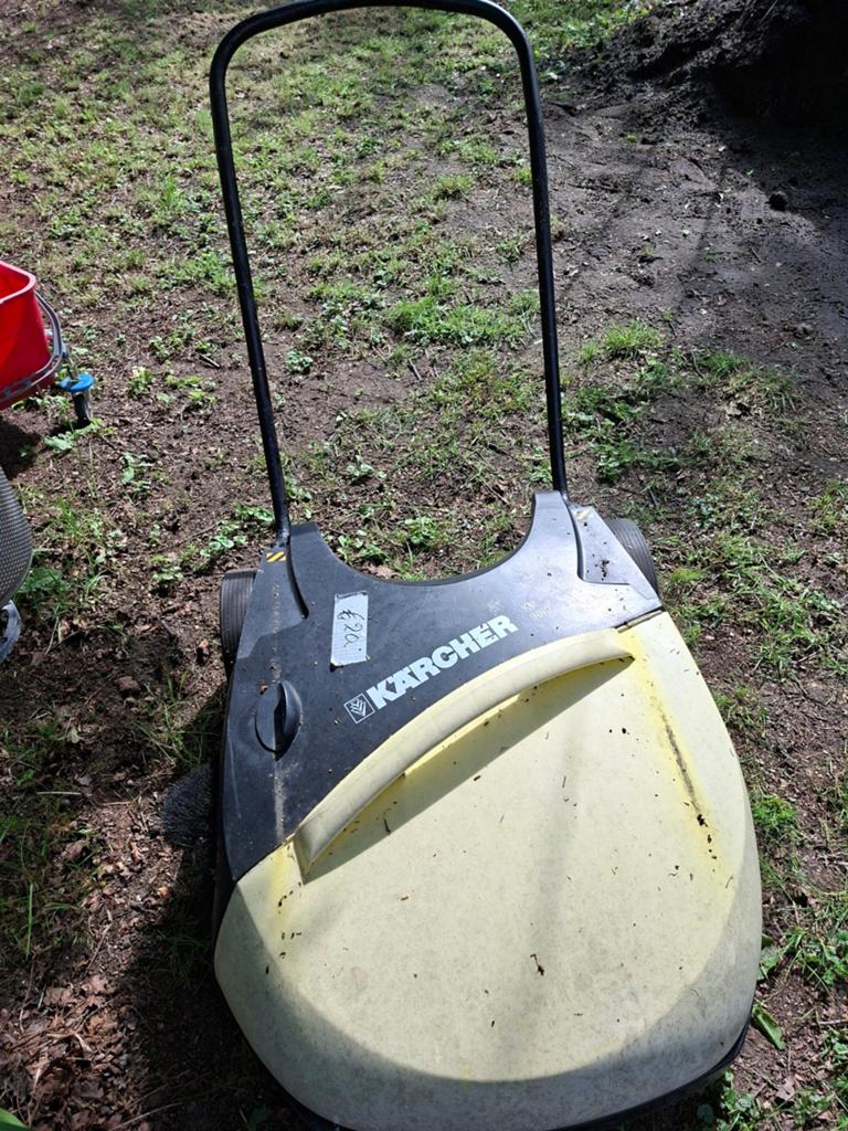 Kärcher veegmachine., Tuin en Terras, Ophalen, Gebruikt, Kärcher