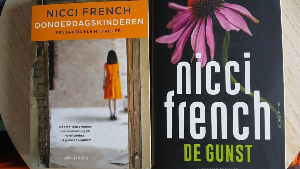 Nicci French - Donderdagskinderen en de gunst, Ophalen of Verzenden, Zo goed als nieuw, Nicci French
