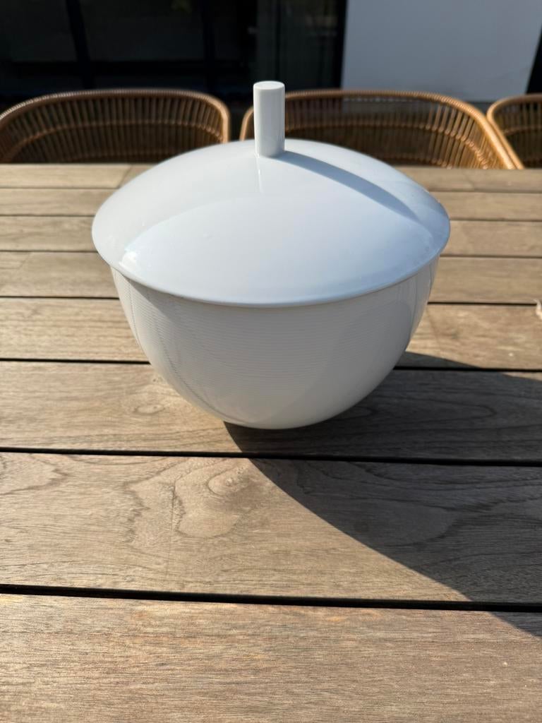 Thomas Rosenthal Salade Bowl 23cm Nieuw, Nieuw, Ophalen of Verzenden, Schaal of Schalen, Effen