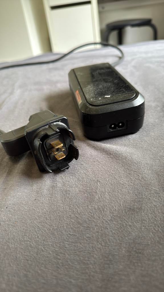 Shimano STEPS e-bike oplader – tweedehands, Ophalen of Verzenden, Gebruikt
