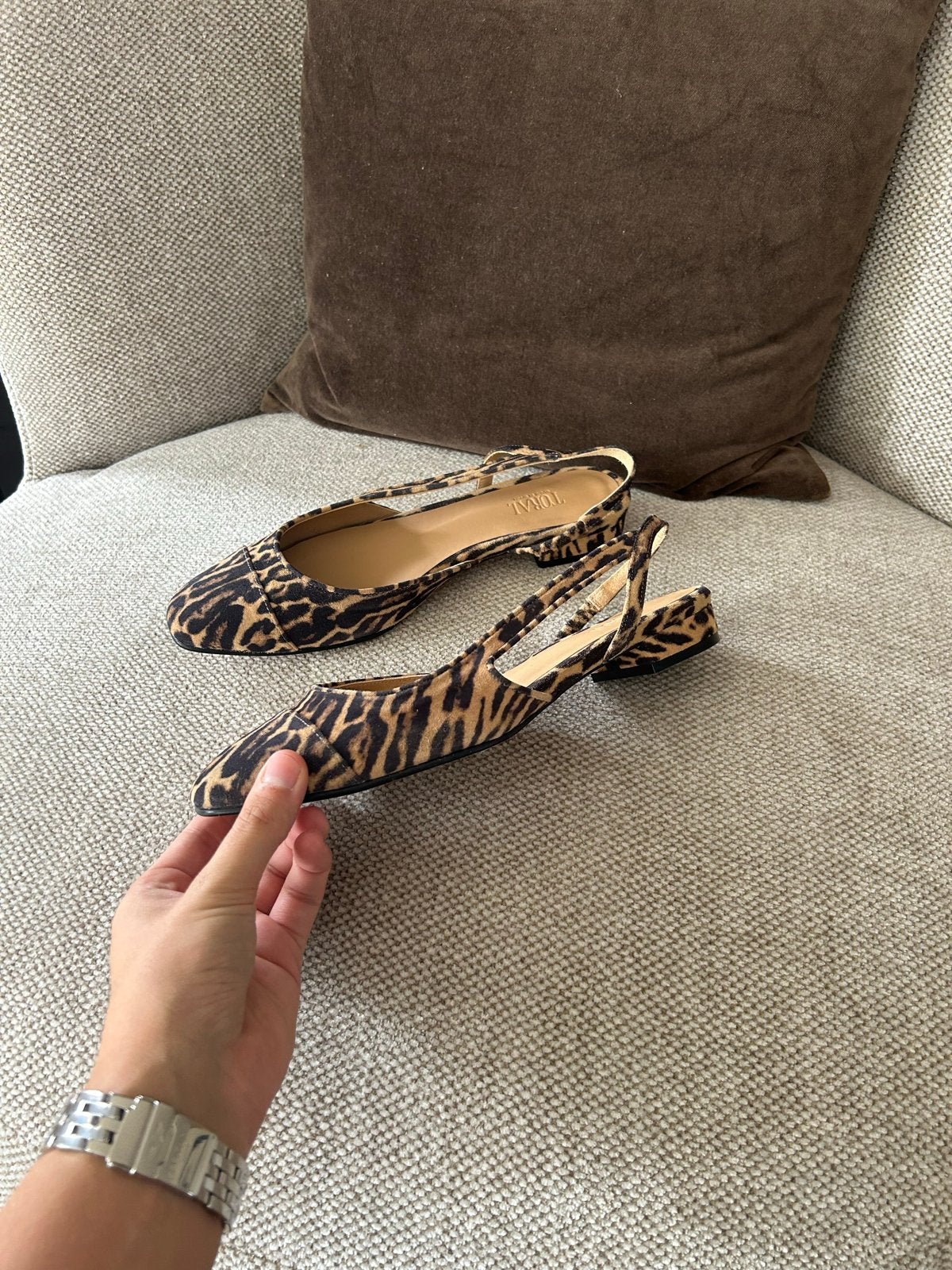Toral leopard slingbacks maat 38, Ophalen of Verzenden, Zo goed als nieuw, Bruin, Schoenen met lage hakken