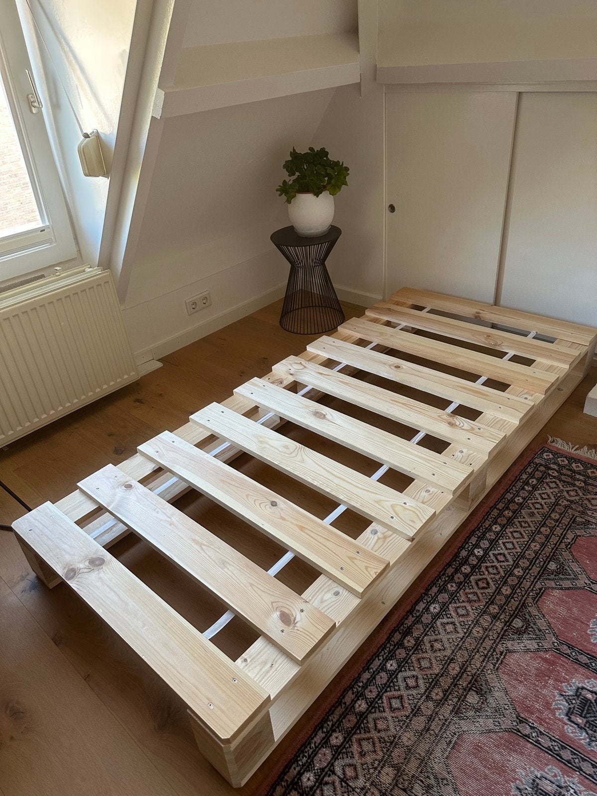 Houten bedframe pallet achtig, Ophalen, Gebruikt, 90 cm, Eenpersoons