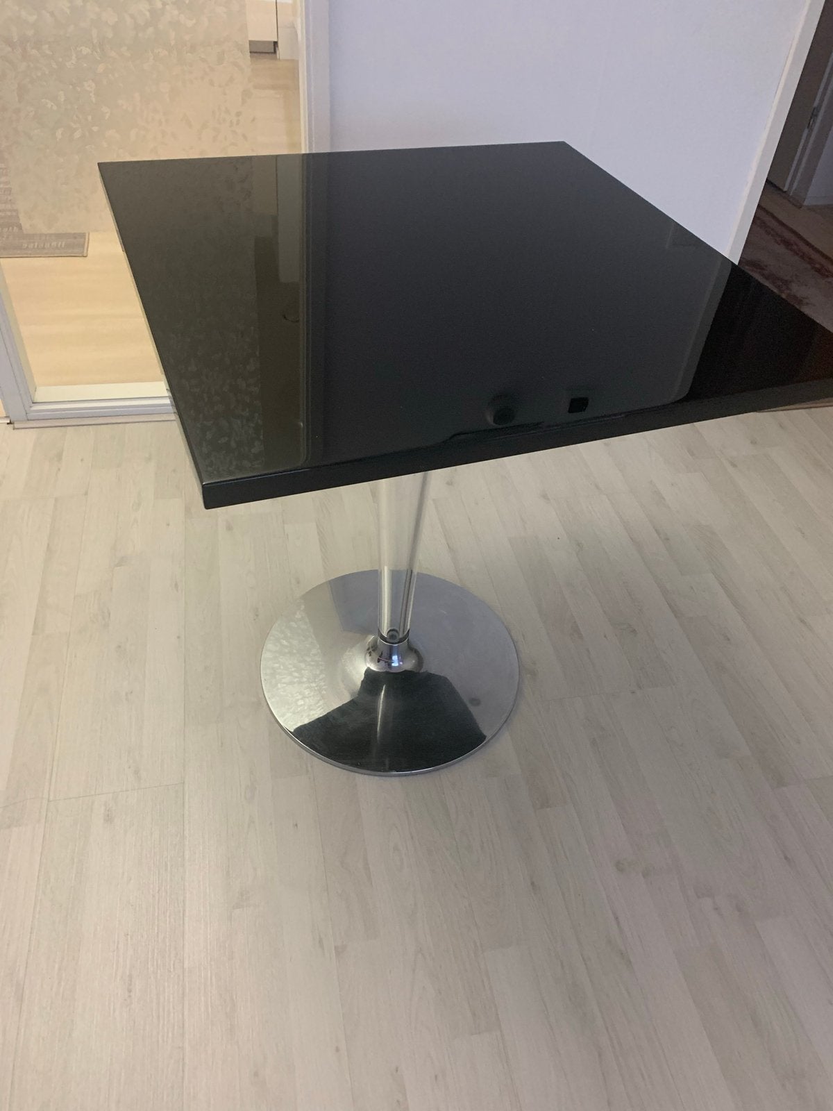 Kartell TopTop Tafel - Zwart, 70x70 cm, Kunststof, Vierkant, Tot twee personen, Zo goed als nieuw