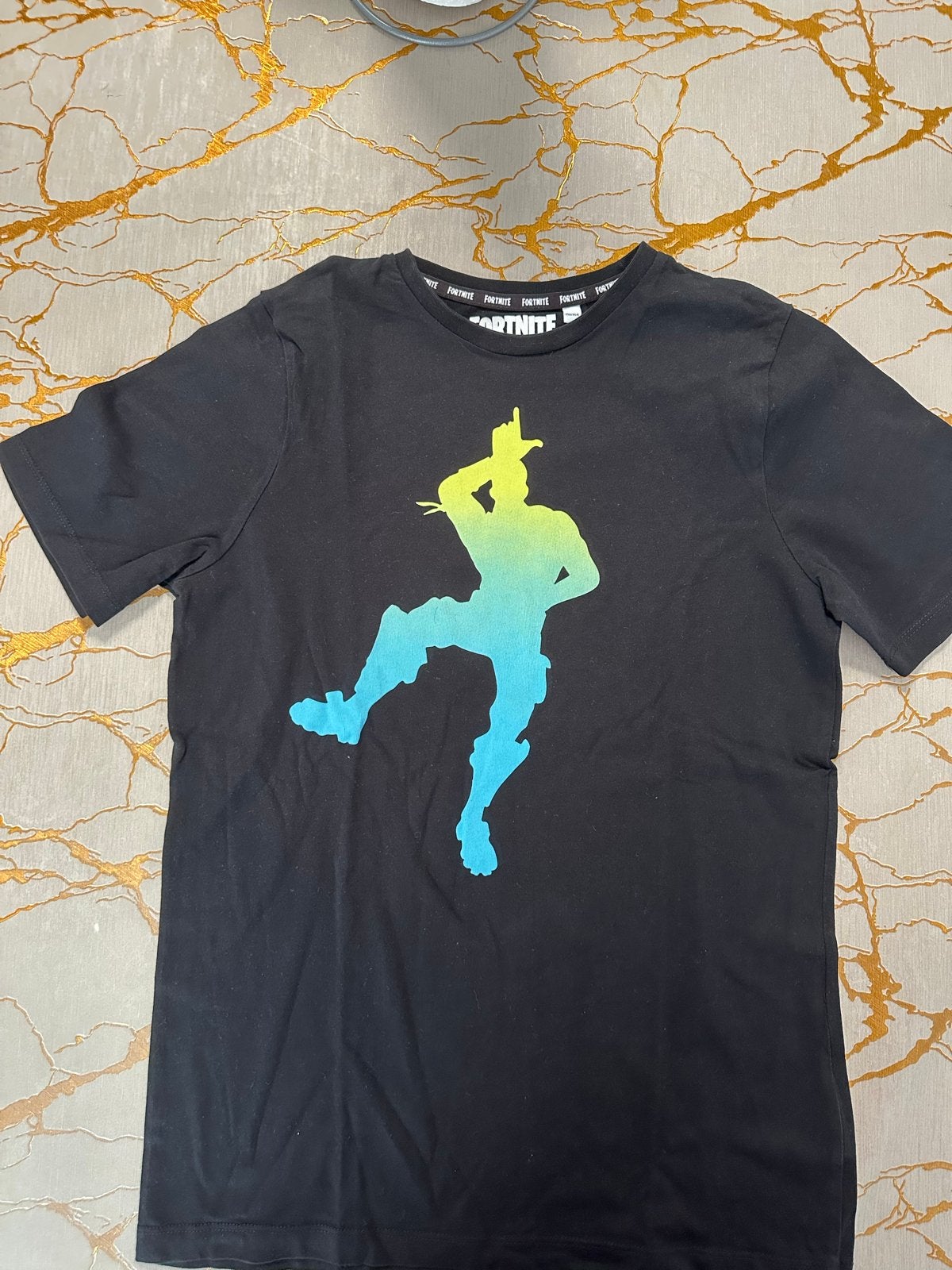 Fortnite T-shirt - Zo goed als nieuw, Ophalen of Verzenden, Zo goed als nieuw, Jongen of Meisje, Shirt of Longsleeve