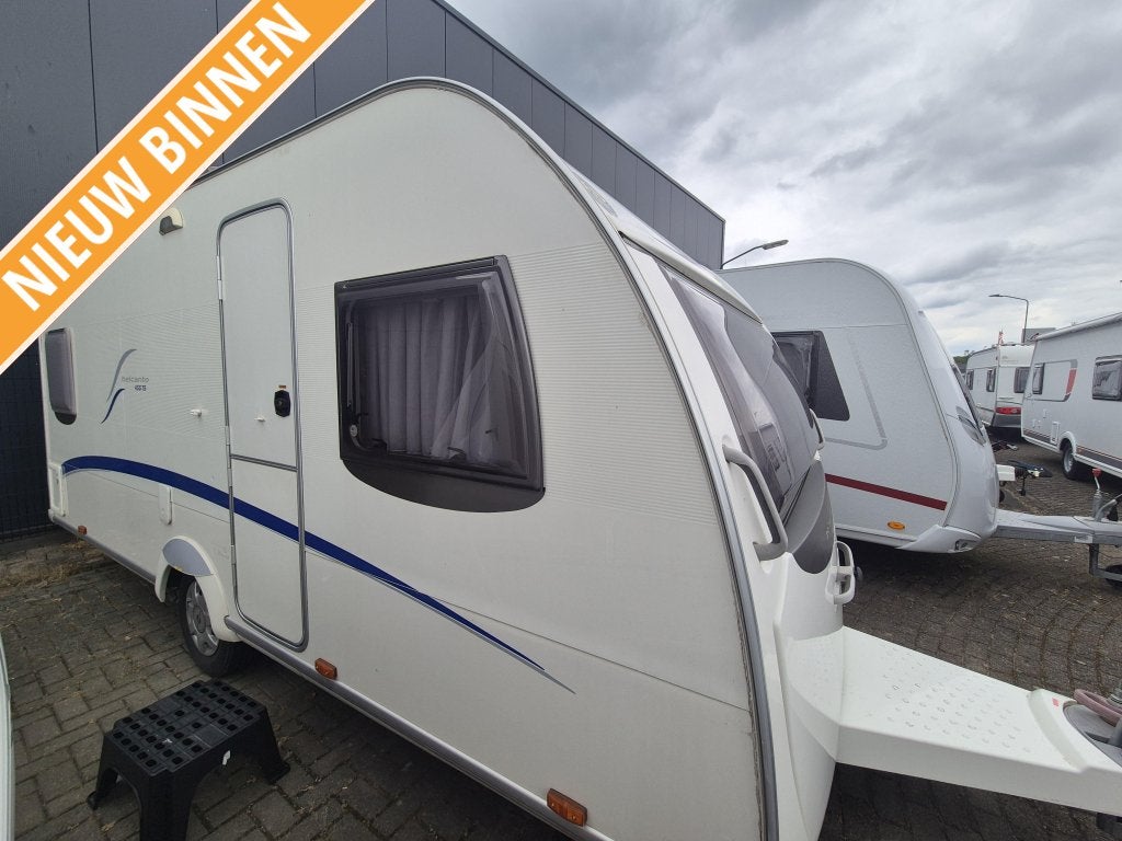 Bürstner Belcanto 455 TS 2007 Voortent 9950,-, Caravans en Kamperen, Caravans, Rondzit, Schokbreker, Particulier, Tot en met 4