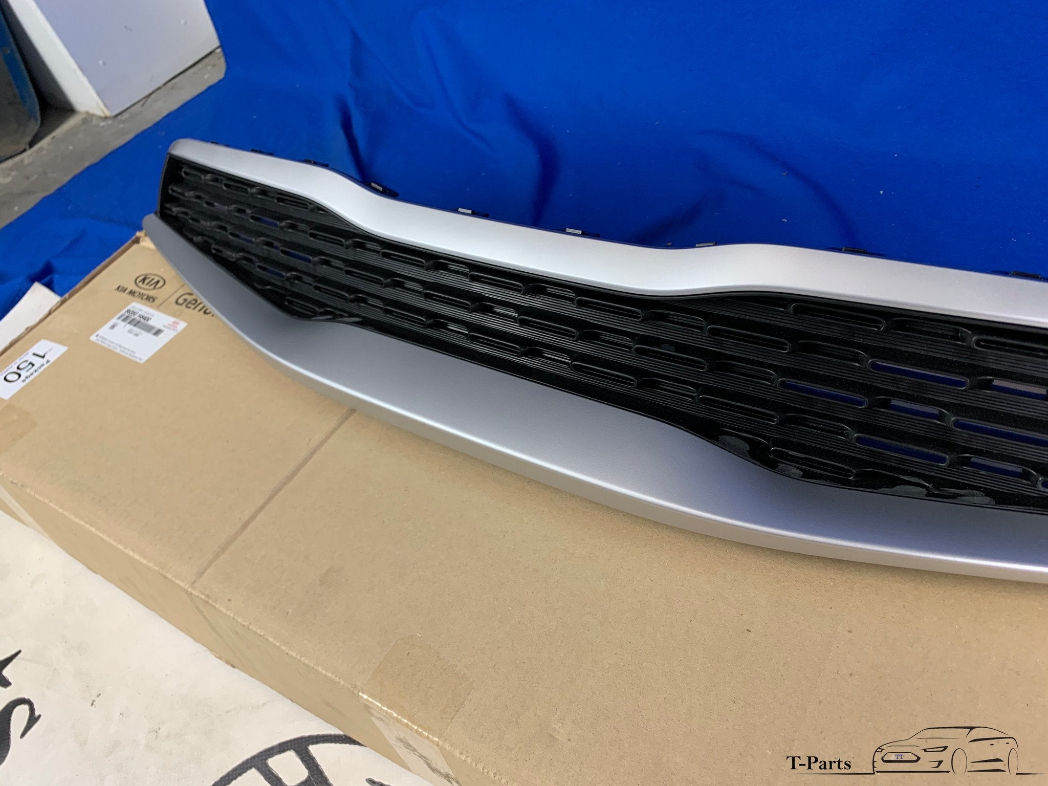 Kia stonic grille voorbumper rooster bumper gril 86350H8400, Auto-onderdelen, Info@fabrikant.eu, Nieuw, Ophalen of Verzenden, Bumper