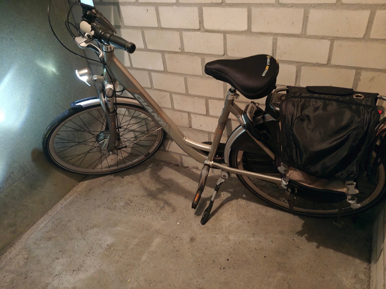 Giant elektrische fiets met lage instap, Gebruikt, Velgrem, Versnellingen, 50 tot 53 cm