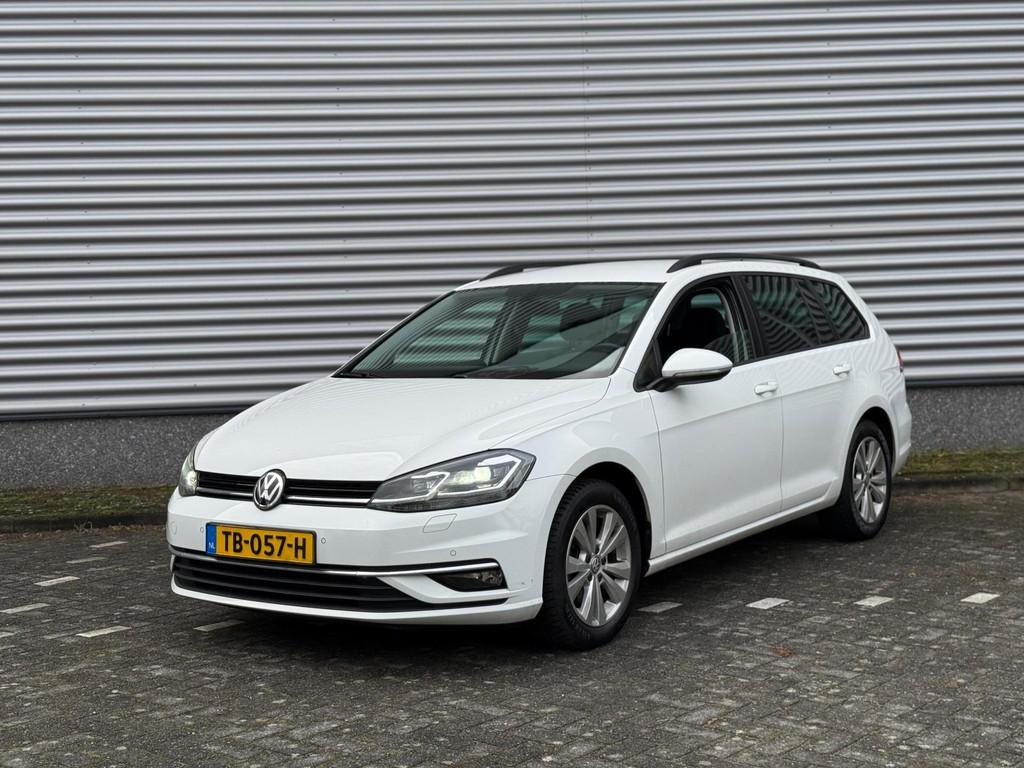 Volkswagen Golf Variant 1.6 TDI DSG 2017 Xenon,Camera,Standk, Auto's, Gebruikt, 4 cilinders, Wit, Golf Variant