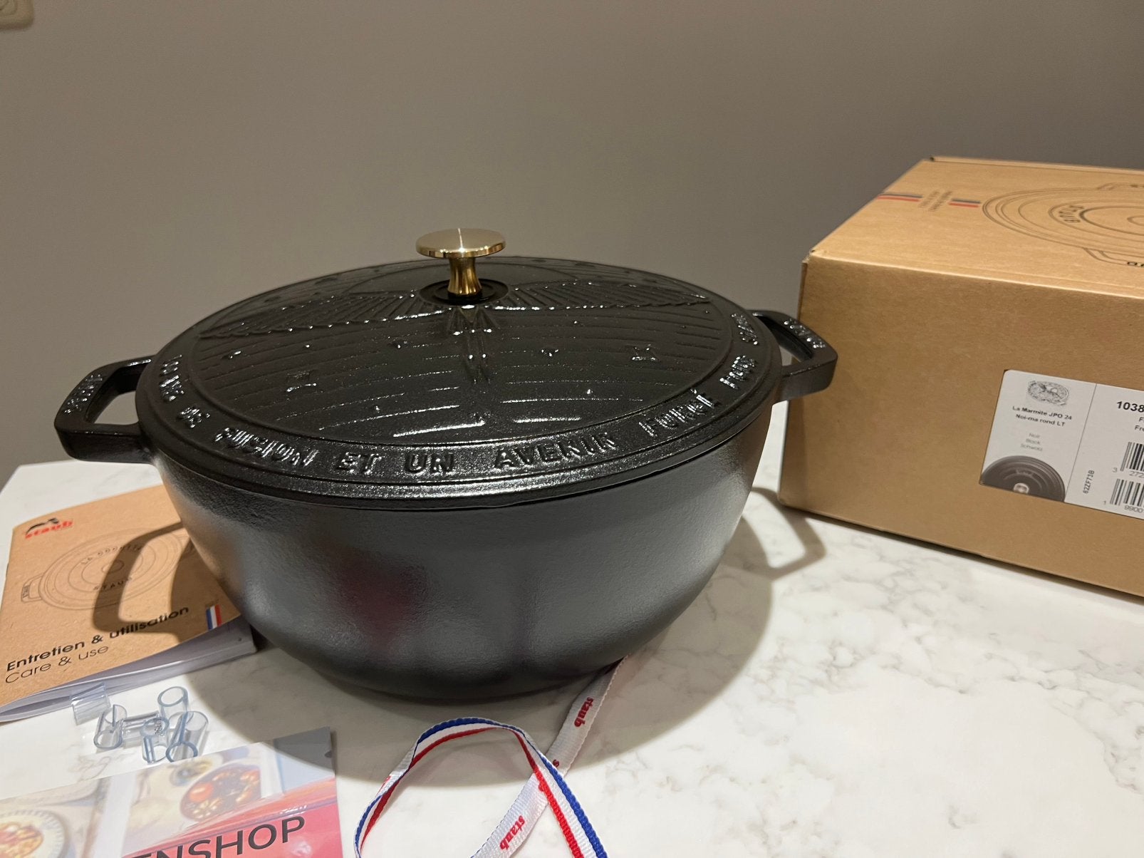 Nieuwe en extreem zeldzame Staub jubileumpan 26 cm ooievaar, Nieuw, Ophalen of Verzenden, Staub, Nvt