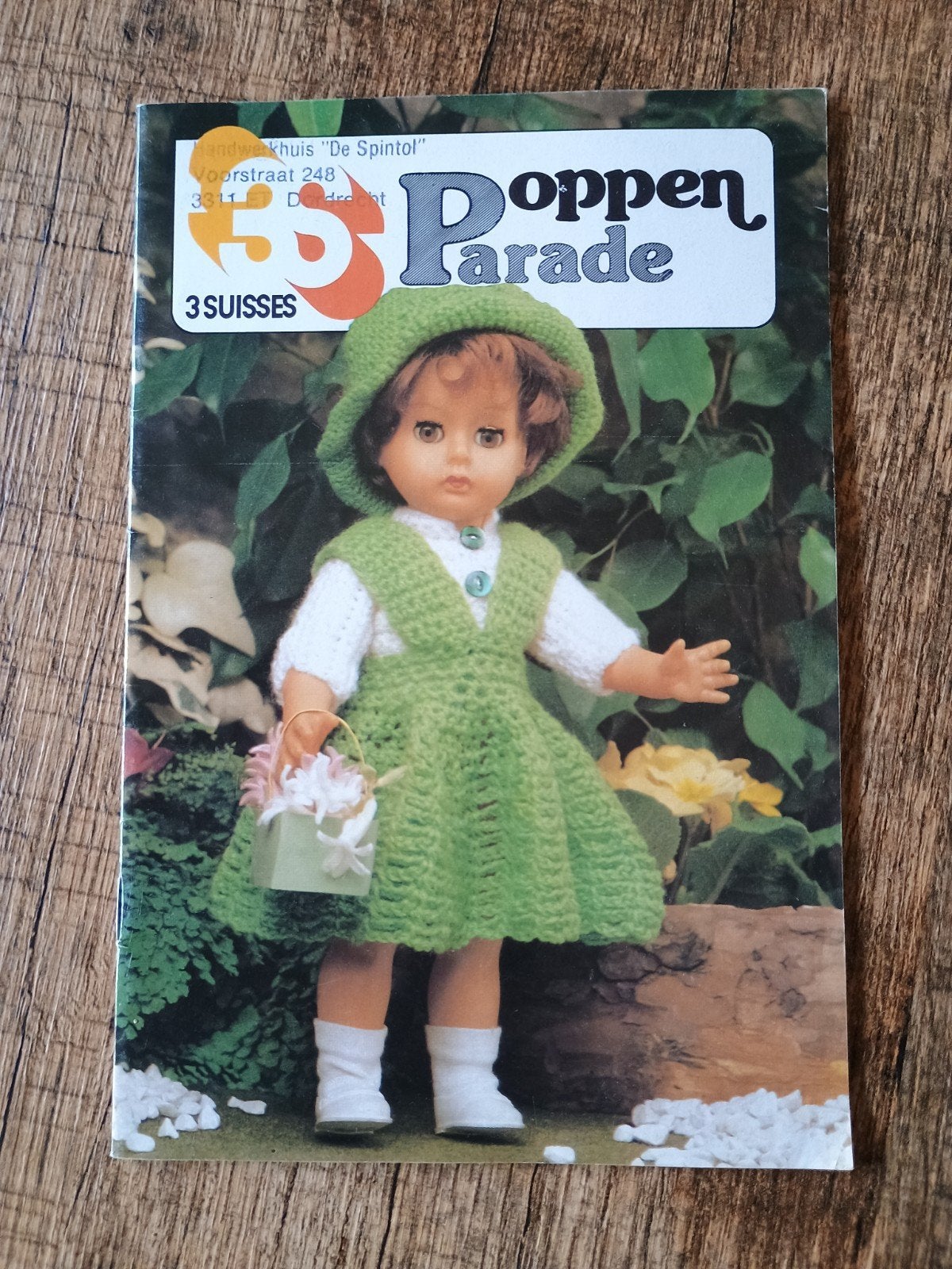 3 Suisses Poppenkleding patronen - Poppen parade, Ophalen of Verzenden, Gebruikt, Patroon of Boek