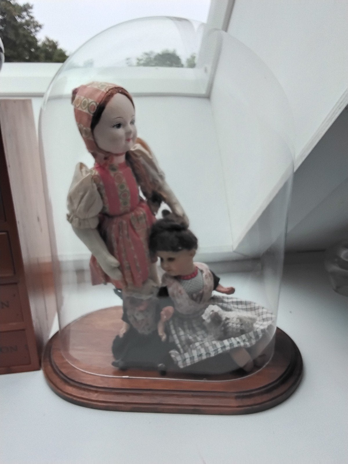 mooie grote ovale stolp met antieke poppen, Ophalen of Verzenden, Gebruikt