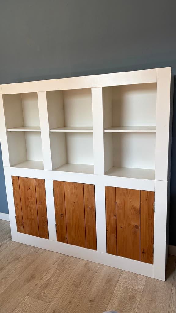 Wandkast met steigerhouten deuren (158x35x161 cm), Huis en Inrichting, Kasten | Wandmeubels, Ophalen, Gebruikt, Minder dan 150 cm