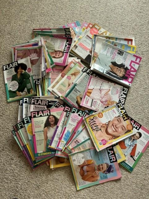 71 x tijdschrift Flair, Ophalen of Verzenden, Gelezen, Damesbladen
