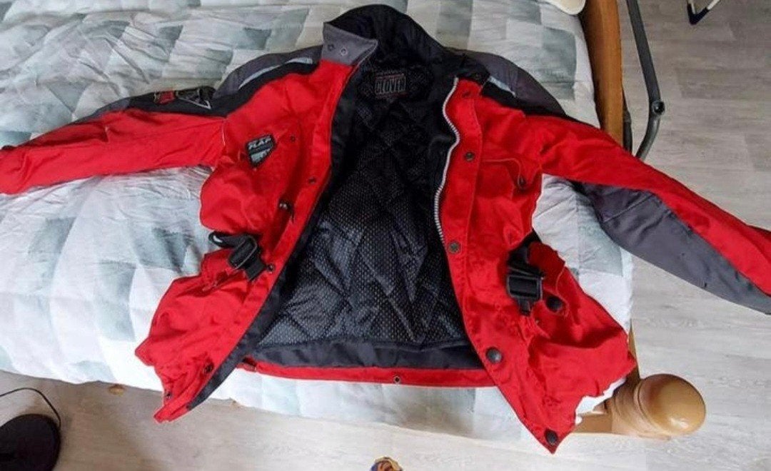 Clover motorjas textiel rood/zwart maat M, Motoren, Jas | textiel, Dames, Tweedehands, Clover