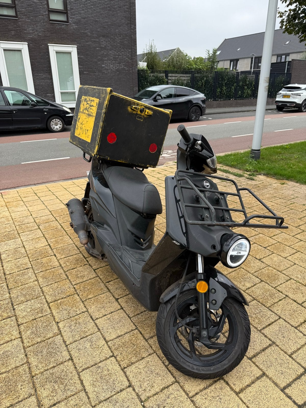 Sym Xpro Scooter met bezorgbox - Ideaal voor bezorging!, Fietsen en Brommers, Brommeronderdelen | Scooters, Ophalen, Gebruikt
