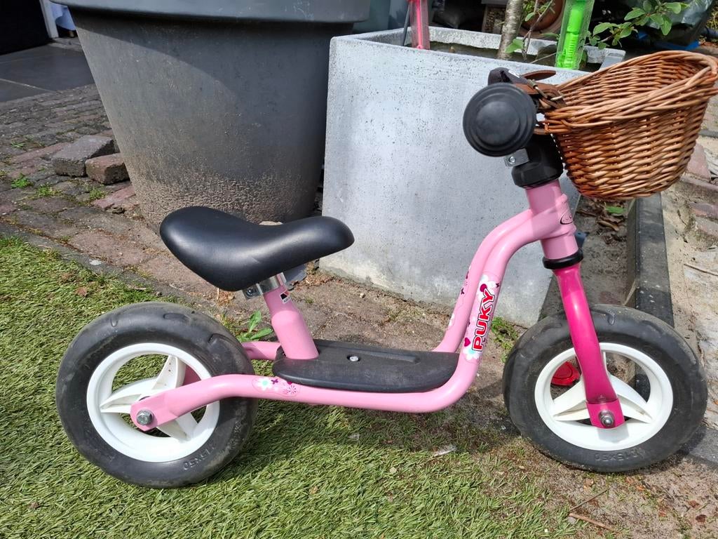 Puky loopfiets voor peuters - roze met mandje, Kinderen en Baby's, Speelgoed | Buiten | Voertuigen en Loopfietsen, Ophalen, Gebruikt