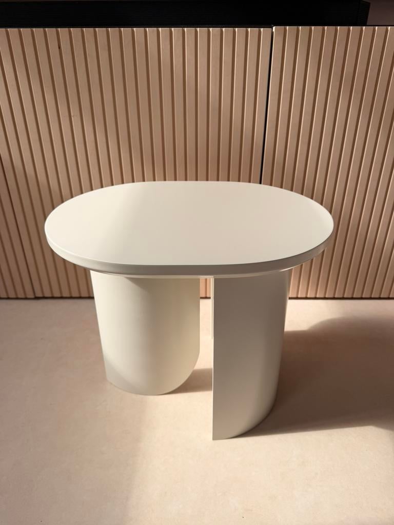 Bijzettafel kwantum wit, Huis en Inrichting, Minder dan 55 cm, Rond, Zo goed als nieuw, Ophalen