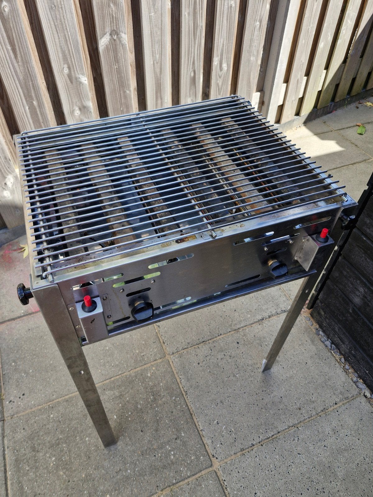 Hendi Horeca Gasbarbecue met bakplaat en rooster, Ophalen, Gebruikt, Hendi Horeca