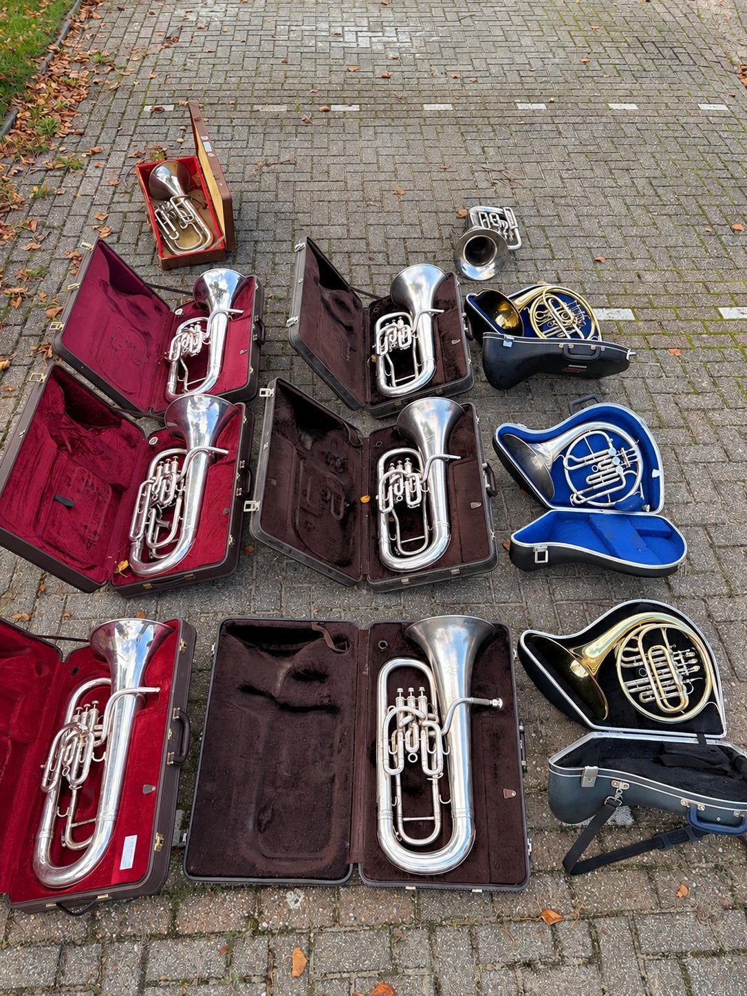 Diverse blaasinstrumenten van muziekvereniging, Ophalen of Verzenden, Gebruikt, Koperblazer, Met koffer of draagtas