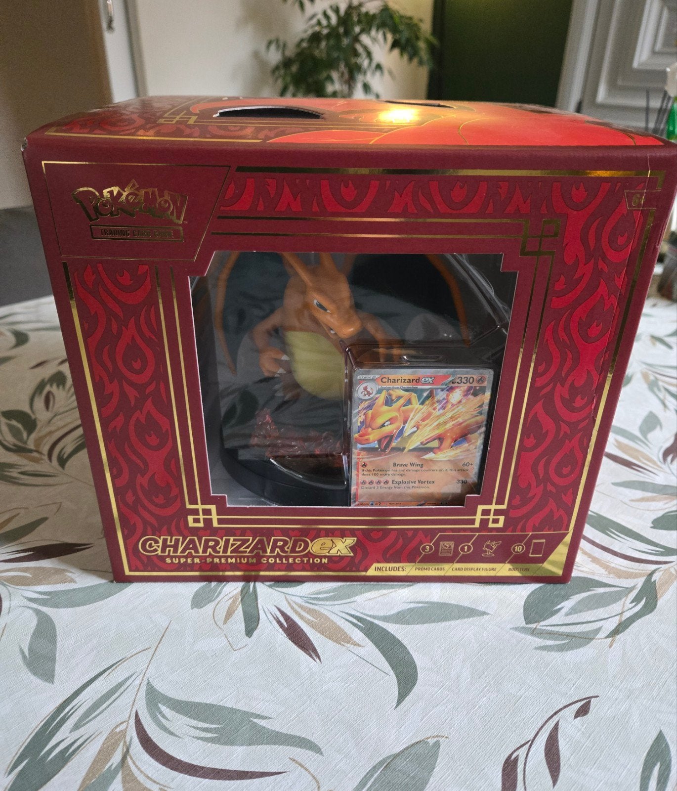 Pokémon TCG: Charizard ex Premium Collection Box, Ophalen of Verzenden, Nieuw, Meerdere kaarten, Foil