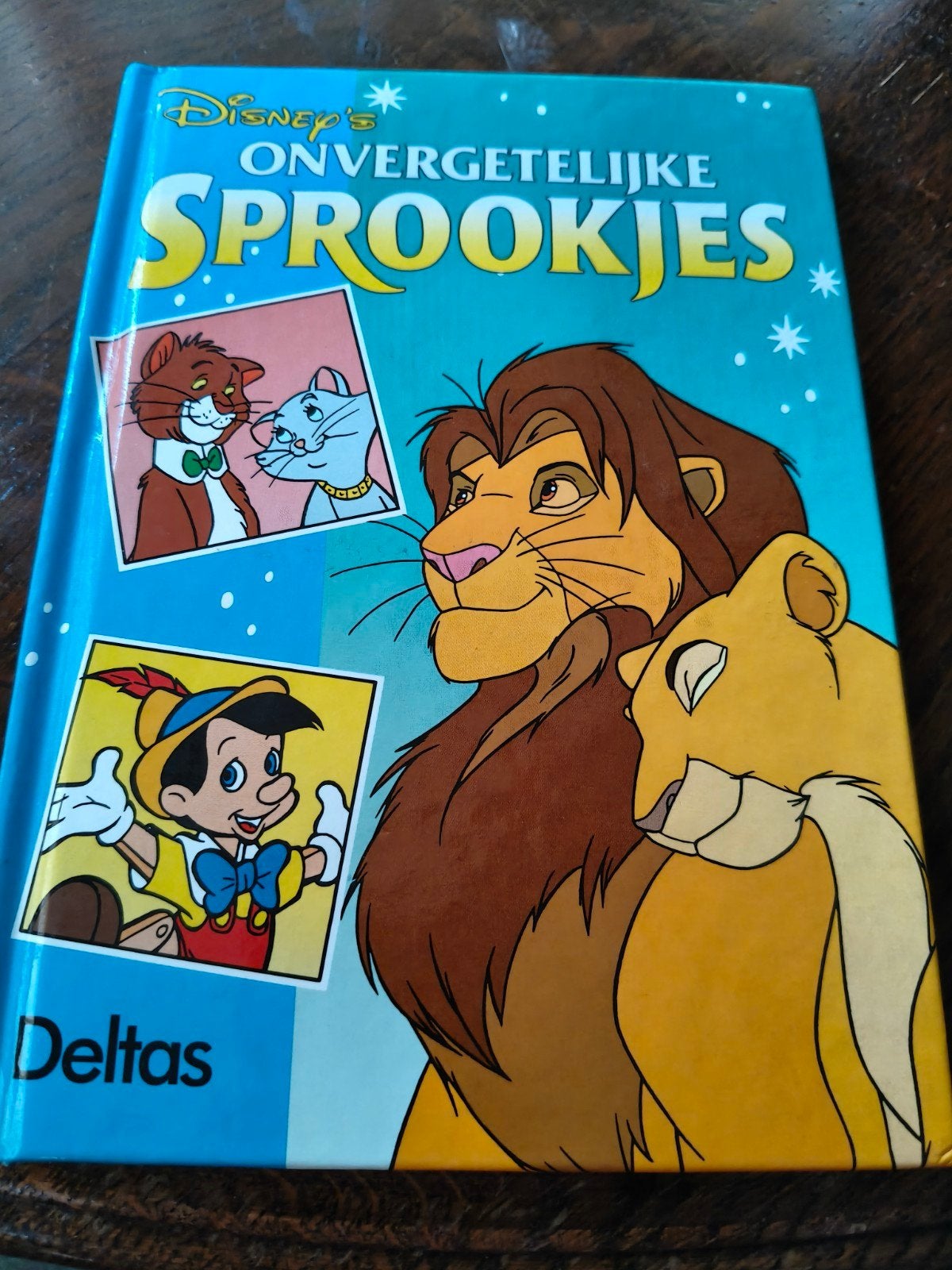 Disney's Onvergetelijke Sprookjes - De Leeuwenkoning, Ophalen of Verzenden, Zo goed als nieuw, Walt Disney