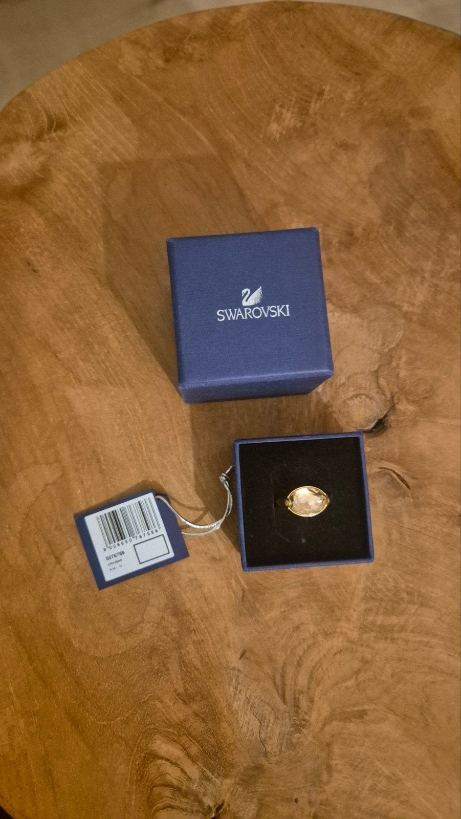 Swarovski ring met kristal, goudkleurig, Met kristal, Overige materialen, Ophalen of Verzenden, Zo goed als nieuw