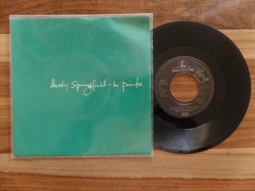 single  Dusty Springfield - In Private, Ophalen of Verzenden, Gebruikt, 7 inch, Pop