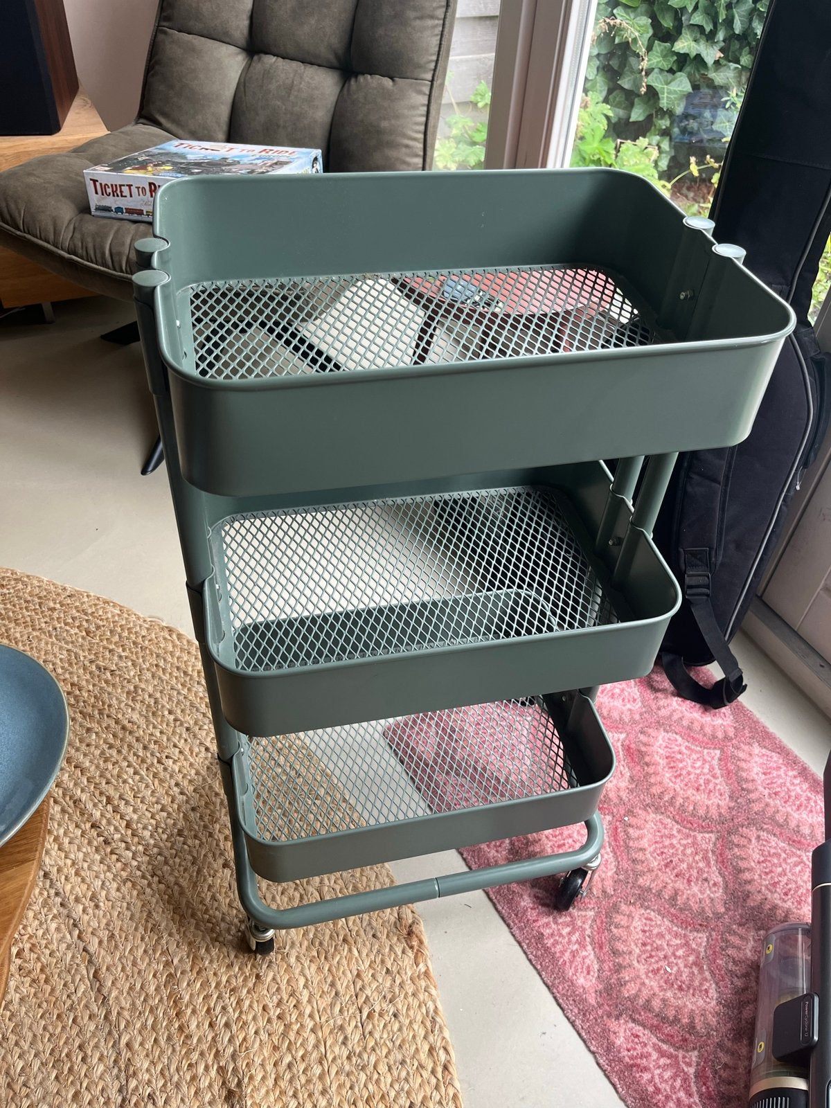Ikea Råskog roltafel / keukentrolley grijsgroen met 3 etages, Ophalen, Gebruikt