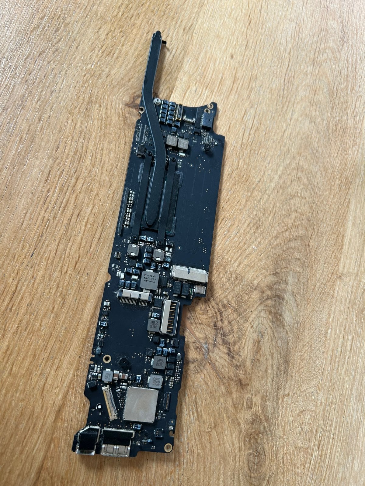 Logic Board Apple MacBook Air A1465 11 inch 2015, Ophalen of Verzenden, Gebruikt, Overige typen