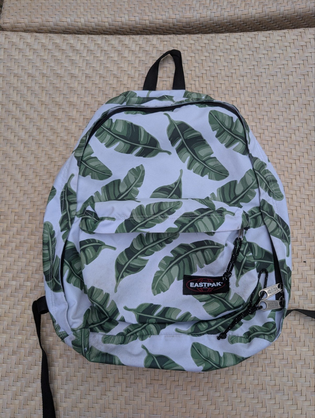 Eastpak rugzak bladerenprint, 45 tot 60 cm, 25 tot 40 cm, Ophalen of Verzenden, Zo goed als nieuw