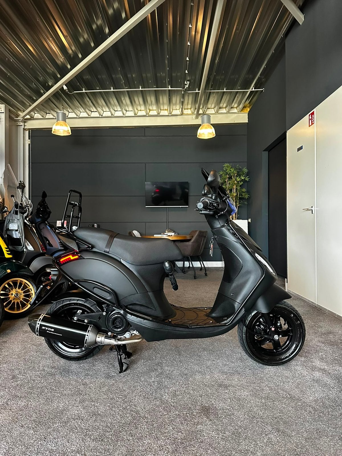Piaggio Zip 50S | Full option | Brom | 2024 | Malossi, Ophalen, Maximaal 45 km/u, Zo goed als nieuw, Benzine