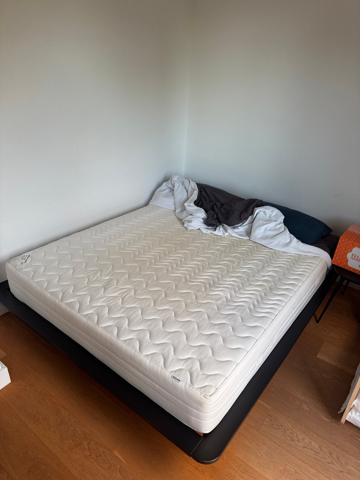 GRATIS Ikea HÅLBERG matras - 160*200cm, Ophalen, Gebruikt, Tweepersoons, Matras