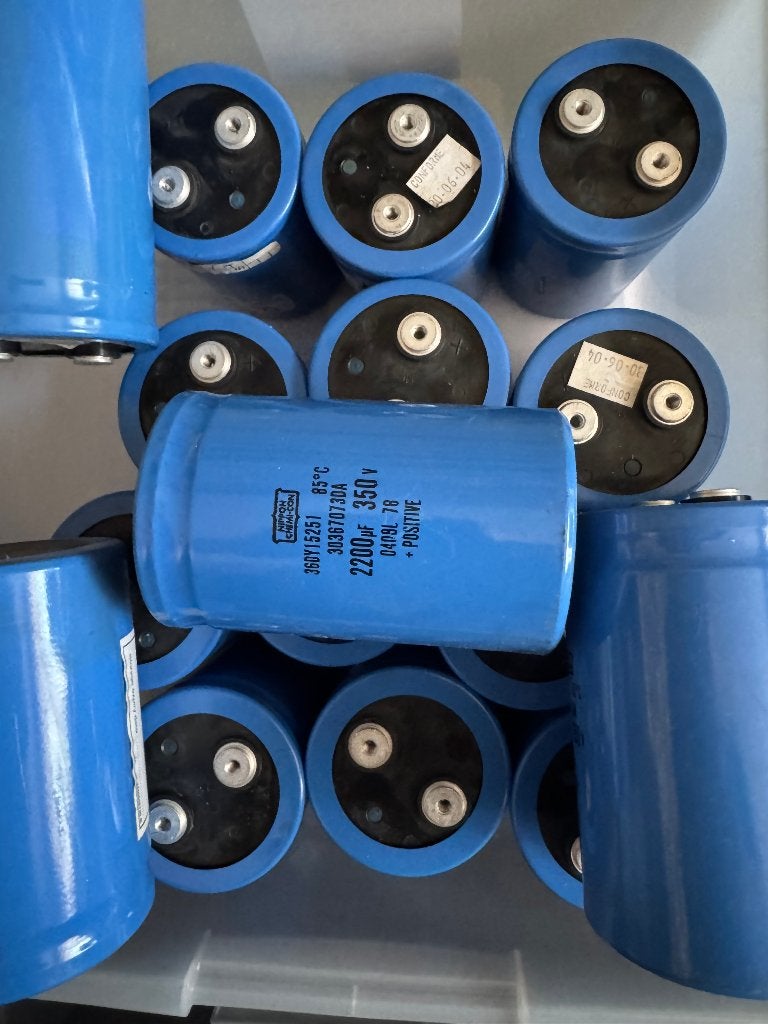 stevige elco's 2200uf 350 volt, Ophalen of Verzenden, Gebruikt