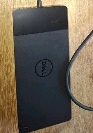 Dell WD19 Docking Station met 130W adapter, Computers en Software, Ophalen of Verzenden, Dell, Docking station, Gebruikt