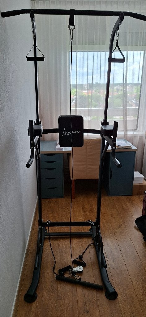 Luxari pull up station, power tower, Sport en Fitness, Ophalen, Krachtstation, Zo goed als nieuw, Metaal