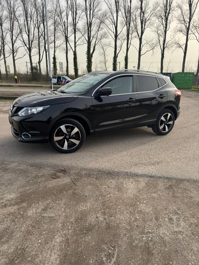 Nissan Qashqai 1.2 Dig-t 85KW 2WD 2015 Zwart, Auto's, Voorwielaandrijving, Emergency brake assist, Zwart, 4 cilinders