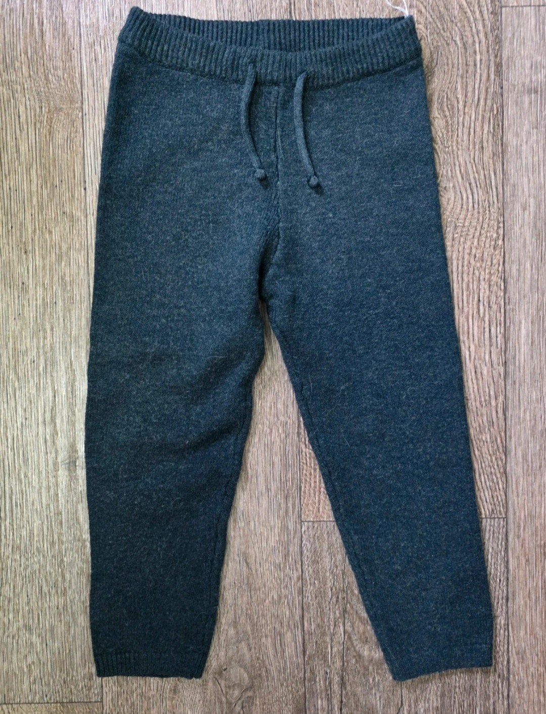 donkergroene jogging ( legging), Kinderen en Baby's, Kinderkleding | Maat 98, Broek, C&A, Jongen of Meisje, Nieuw