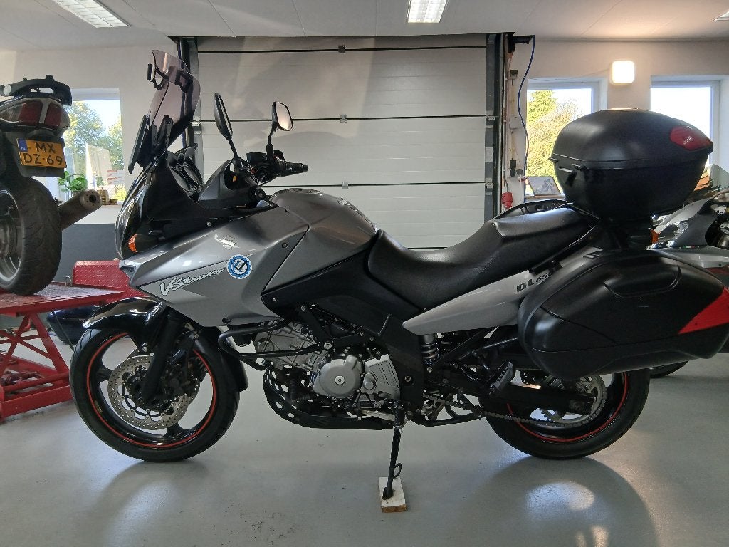 Suzuki V-Strom DL 650 . 2008 . Veel extra s ., Handvatverwarming, 2 cilinders, Motorrijbewijs A, Meer dan 35 kW