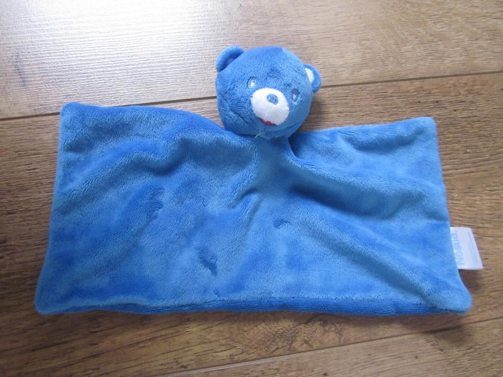 Nestlé blauw zacht pluche knuffeldoek beer Basje beertje, Ophalen of Verzenden, Nieuw, Beer