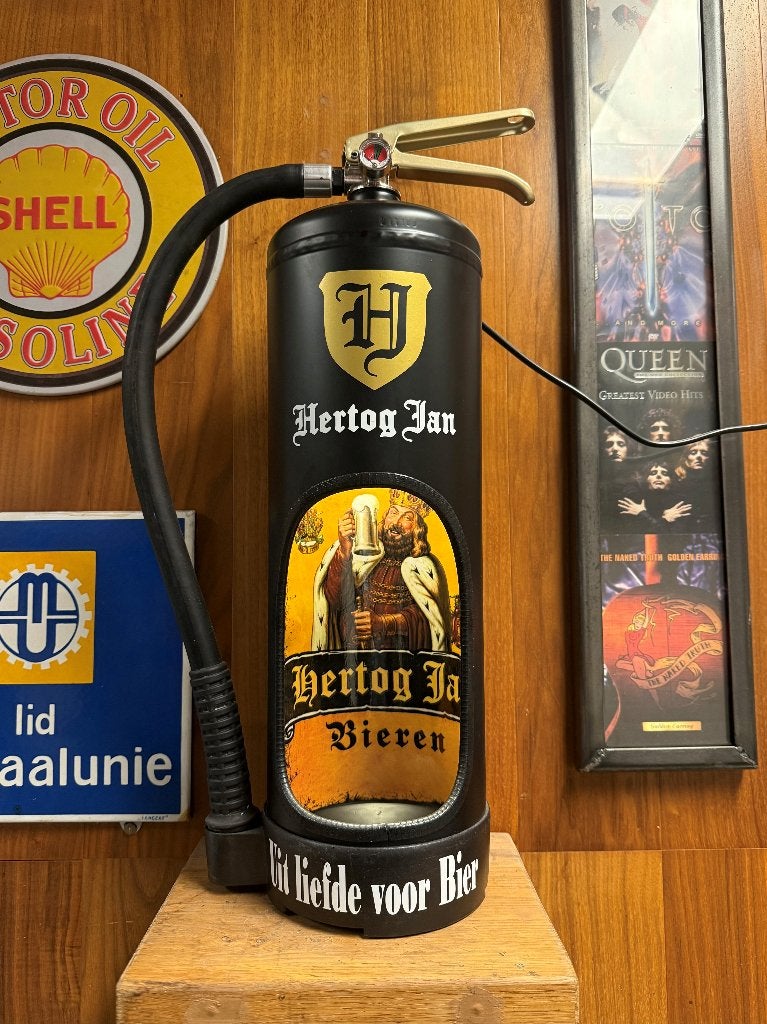 Hertog Jan decoratieve brandblusser lamp, mancave, Ophalen of Verzenden, Nieuw, E14 (klein), Led-lamp