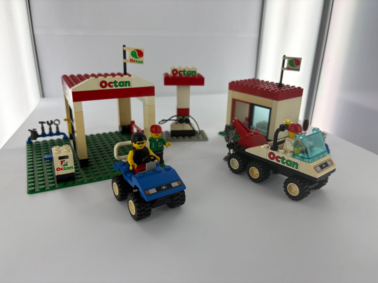 LEGO 6548 Octan Gas Station (Town Jr.) - Compleet, Compleet, Gebruikt, Lego, Ophalen of Verzenden
