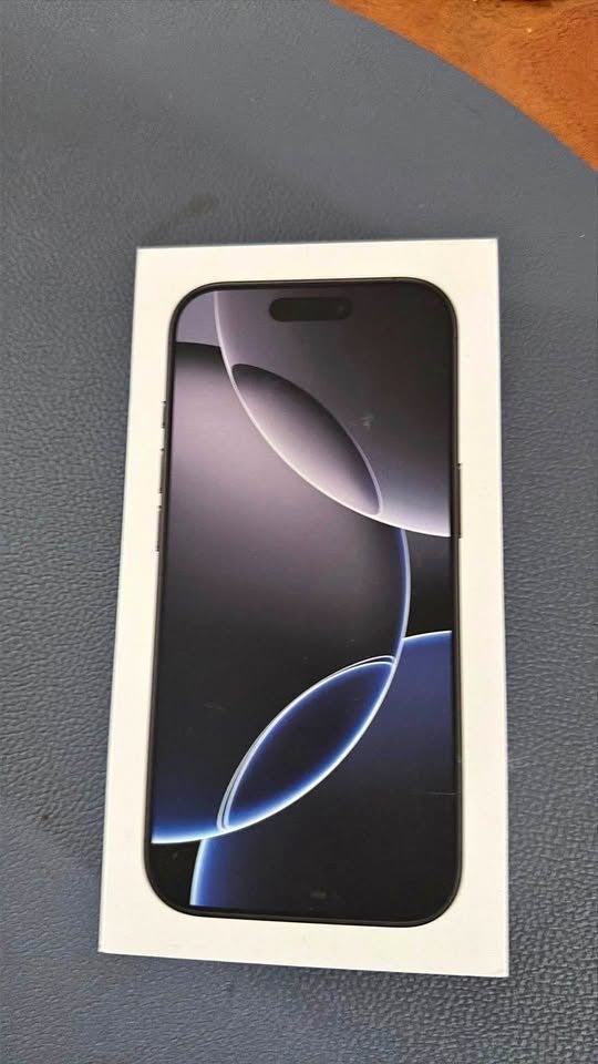 Nieuwe iPhone 16 Pro 256GB - Ongeopend, 256 GB, Zwart, Ophalen of Verzenden, Zo goed als nieuw