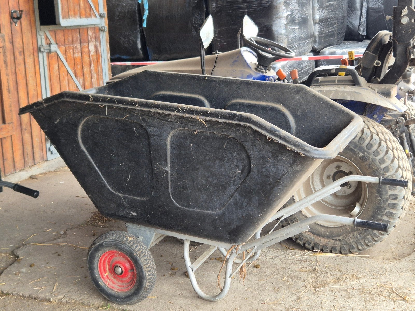 Grote kruiwagen met twee wielen, Tuin en Terras, Kruiwagens, Ophalen, Gebruikt, Tweewielig