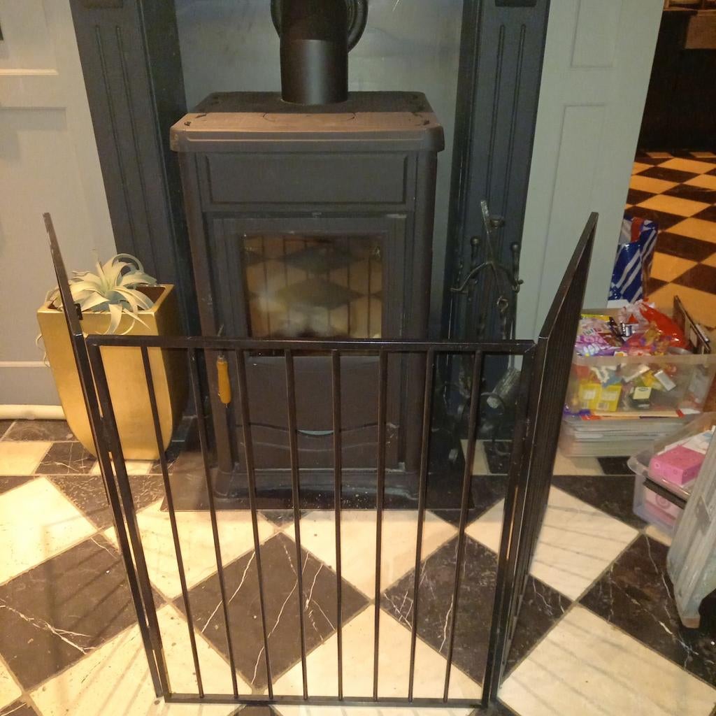 VEILIGHEIDSREK KACHEL OPEN HAARD GERESERVEERD, Huis en Inrichting, Kachels, Ophalen, Hout, Houtkachel