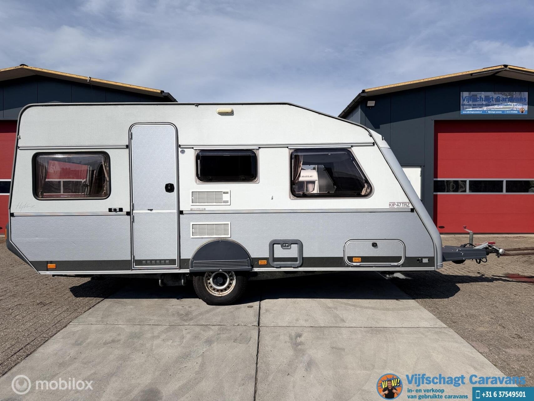 Kip HY-LINE 47 TRZ incl voortent, luifel en zonnepaneel, Kip, Bedrijf, Schokbreker, Tot en met 4