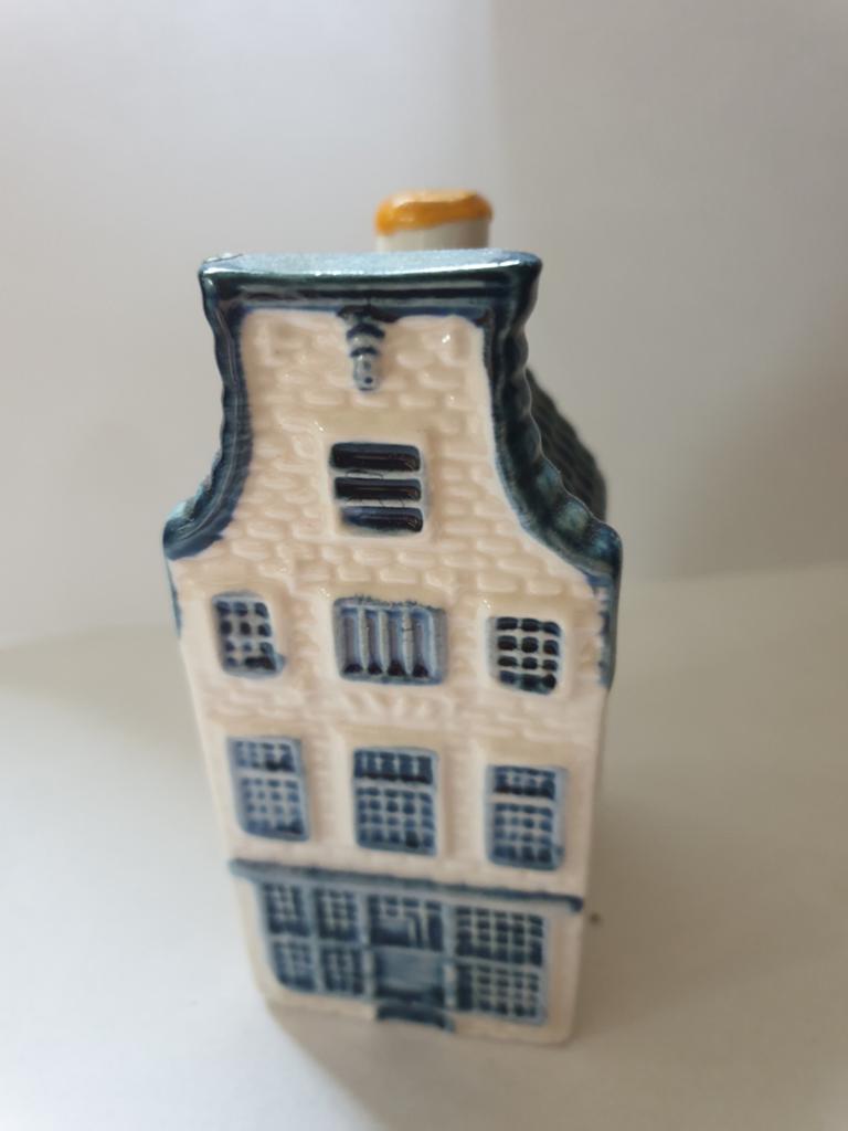 KLM HUISJE NO.23. GEVULD, Ophalen of Verzenden, Zo goed als nieuw, 21 t/m 40, Gevuld