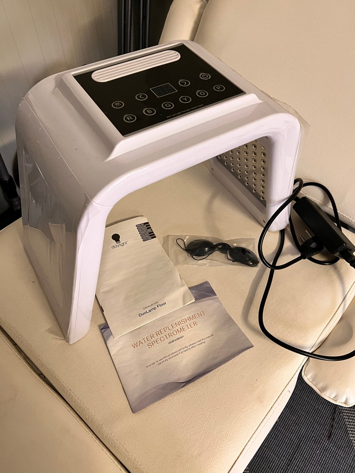 PDT LED Lichttherapie Apparaat - Nieuwstaat, Sieraden, Tassen en Uiterlijk, Uiterlijk | Gezichtsverzorging, Ophalen, Nieuw, Gehele gezicht